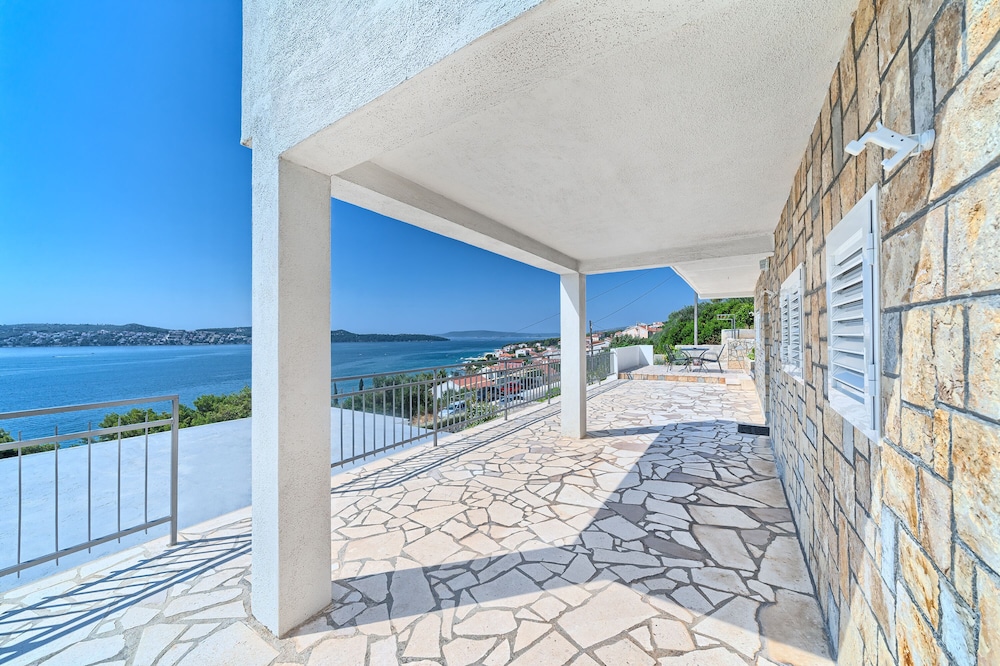 Apartment Lozovina - Panoramic Sea View view 5