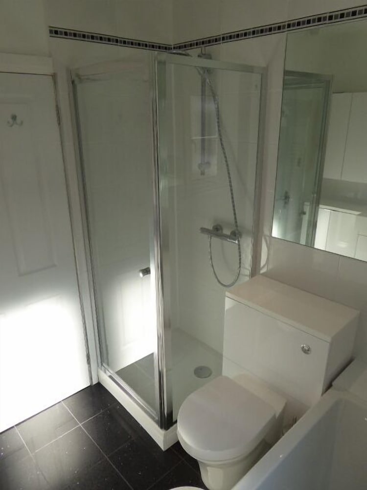 Sunninghill Apartment