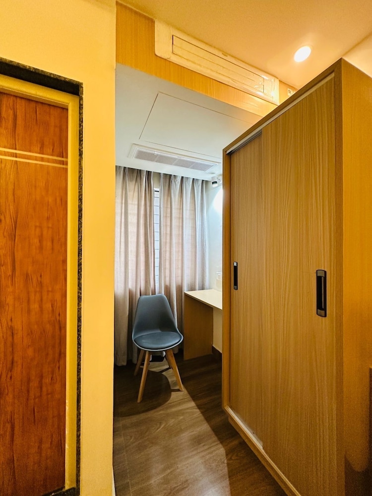 Hotel Nova Suites, Bellandur Gate, Sarjapur Road