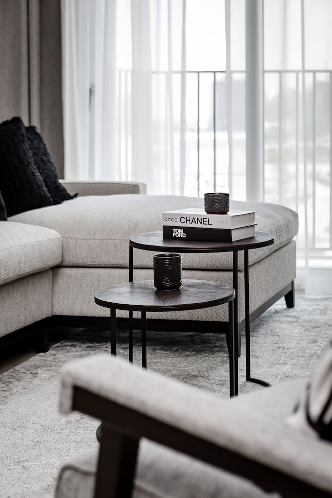 Deluxe 2BR Apartments at Socio