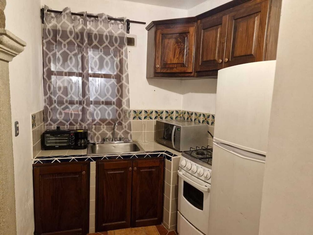 Cozy Colonial Style Azotea Apartments