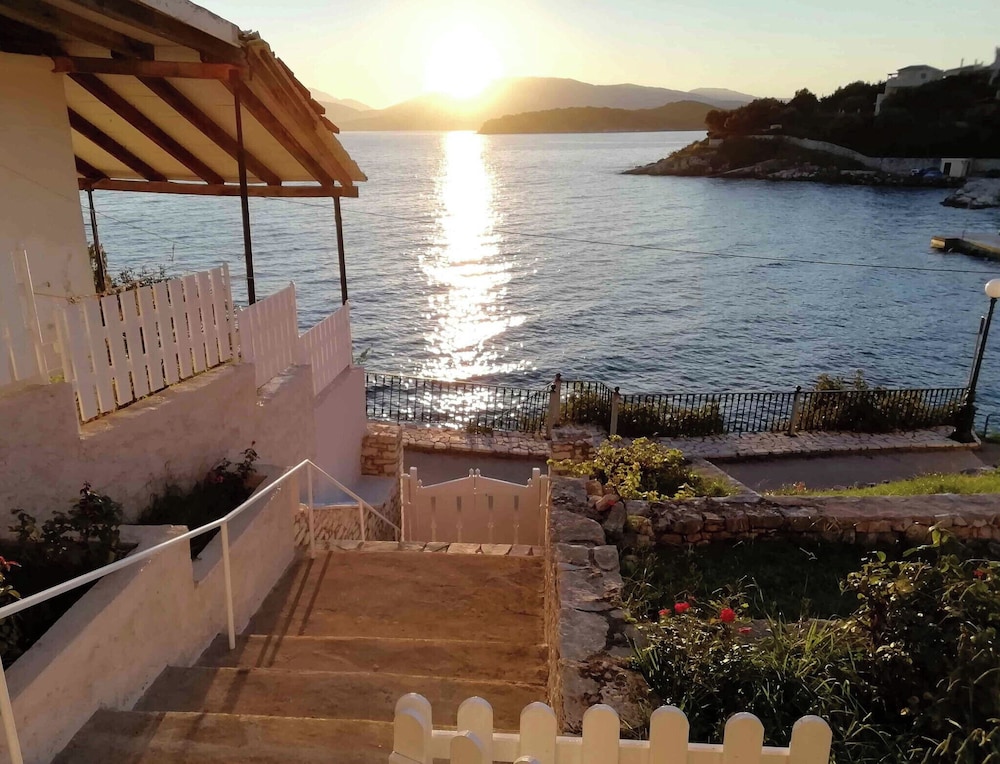 Sea Rose Apartment