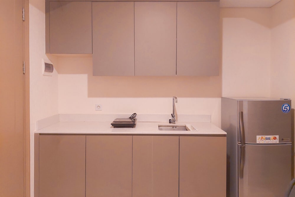 Best Location 1BR Apartment at Gold Coast PIK