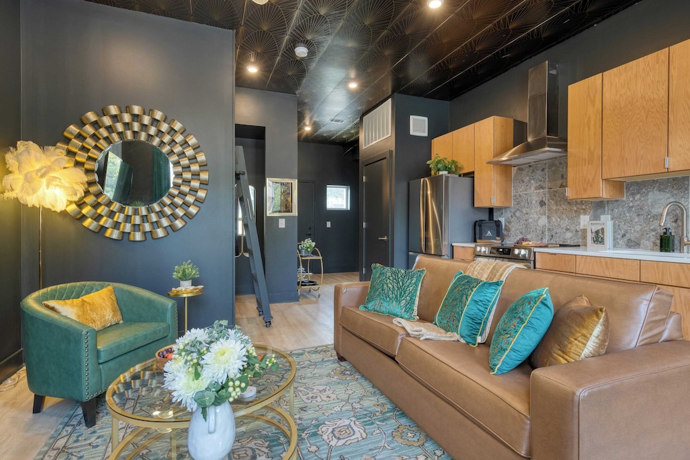 Stylish Studio Near Broadway & East Nashville Restaurants Lischey Loft by Avantstay