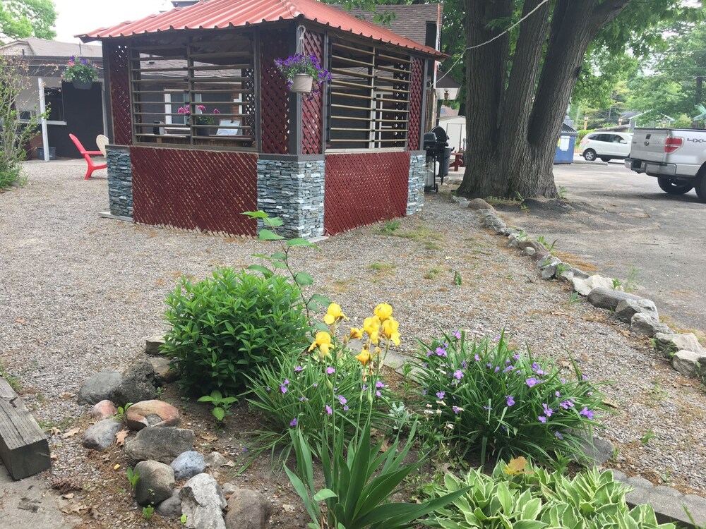 Edgewater Resorts - Edgewater Inn