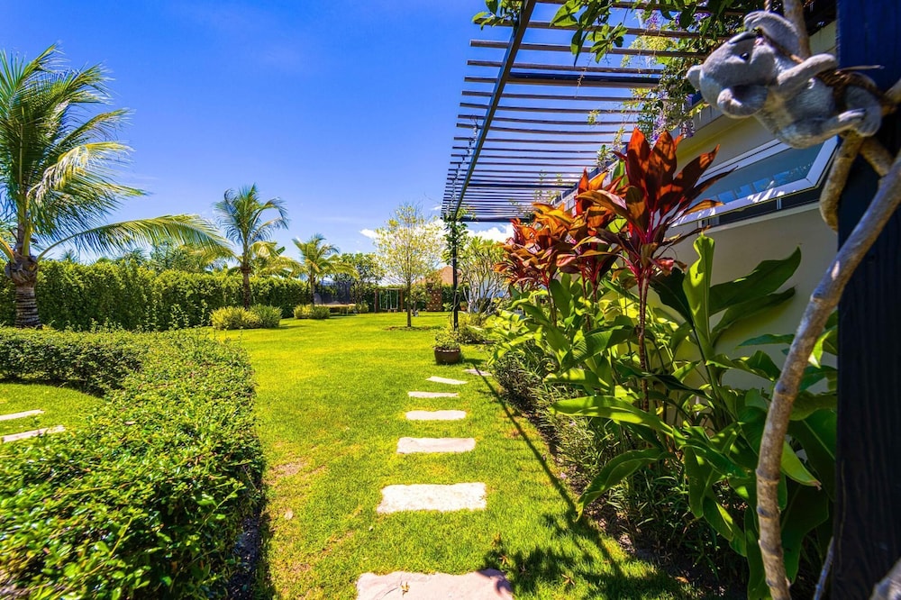 TropicalFamilyVilla w Pool&Garden ML103