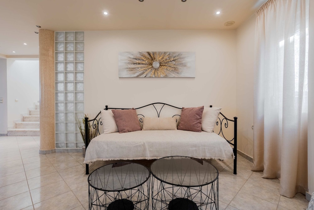 Villa Amare - Heraklion Private Garden Retreat