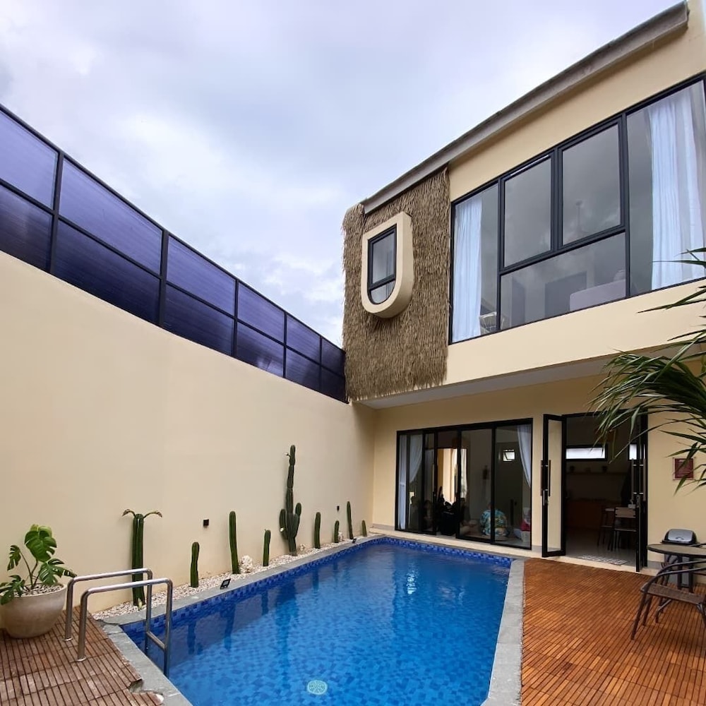 Villa Aloha Garut