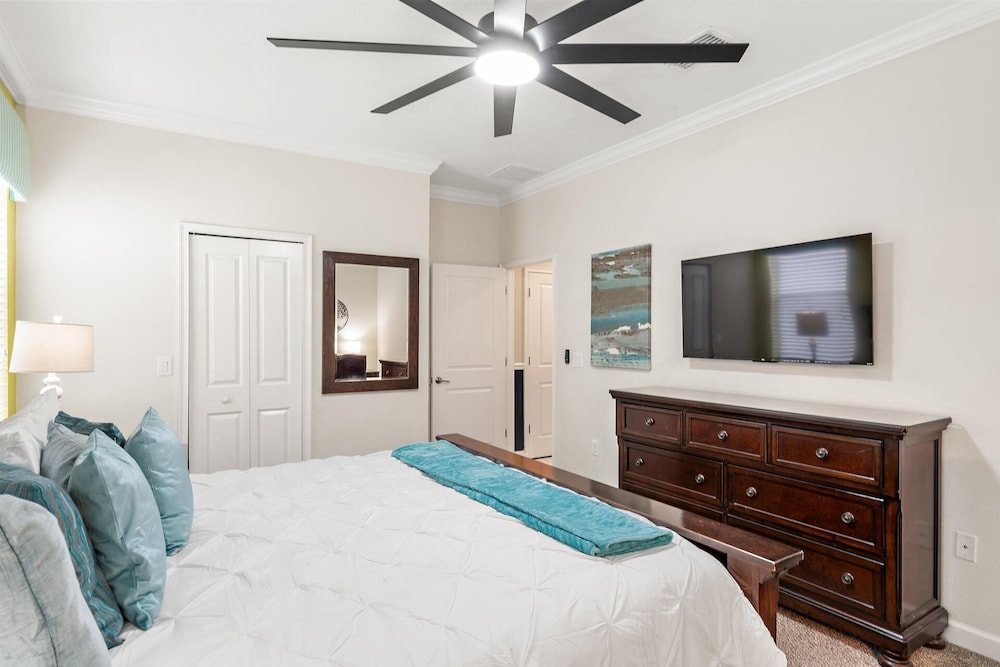 Championsgate Resort Vacation Pool & Spa Home With Resort Clubhouse Amenity Access 8 Bedroom Home