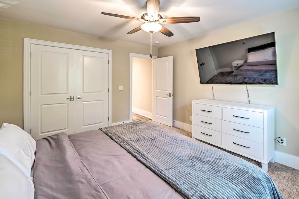 Charming Pawleys Island Home ~ 4 Mi to Beach! view 2