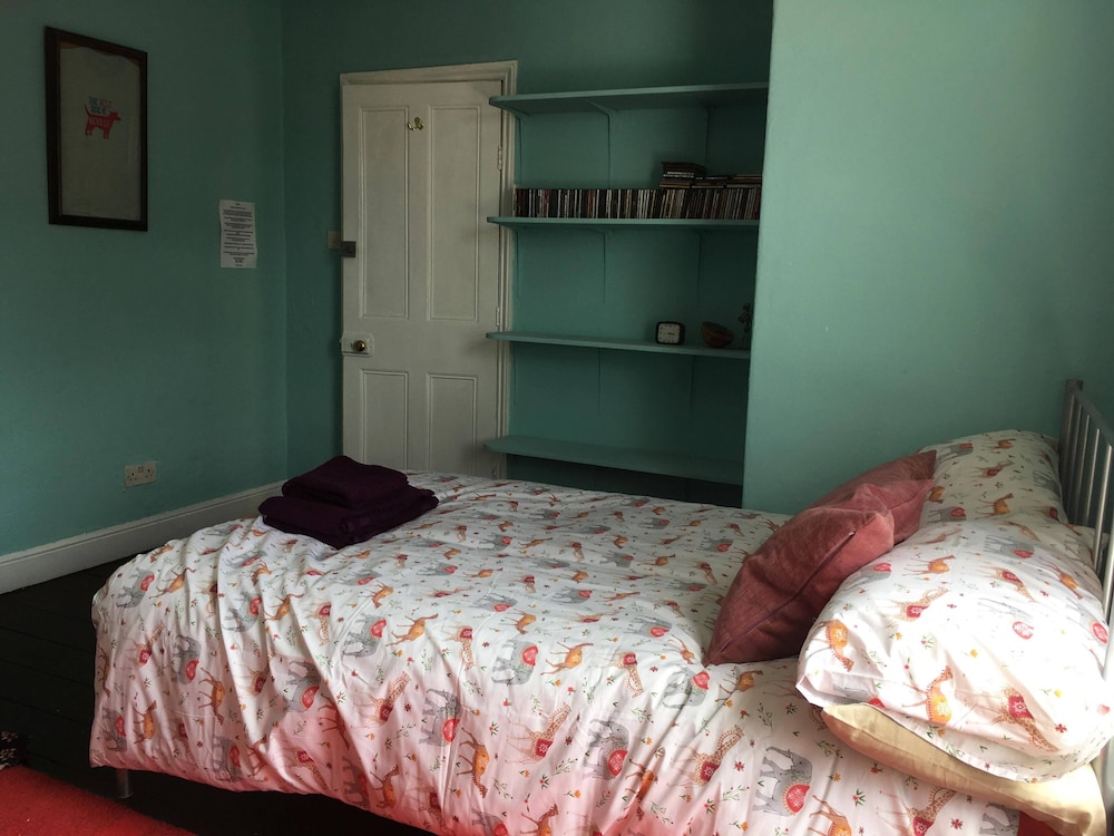 St Nicholas Street Apartment view 5