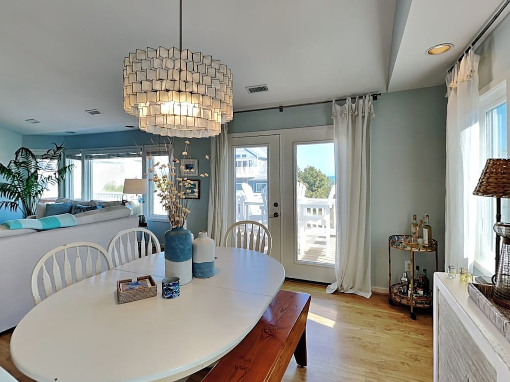 The Shell Collector by Topsail Realty