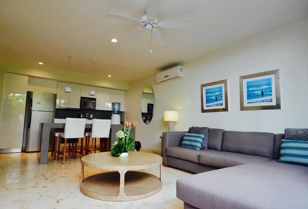 A-Nah Suites Apartamentos by CSR