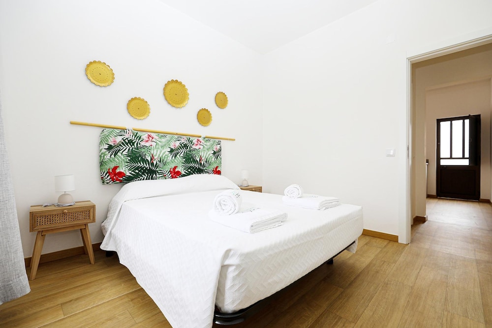A48 - Windmill 1 Bed Apartment in Odiaxere