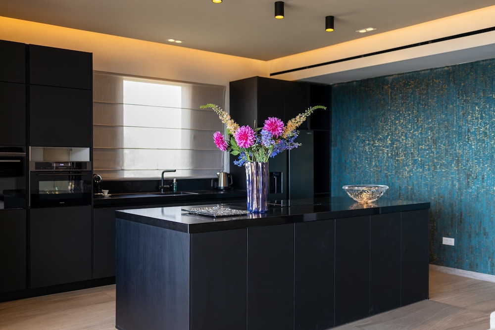 NEW Luxury Ocean View Stay at The Shore Blue Bay