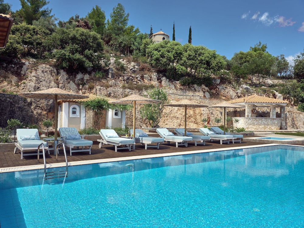 Serenus Luxury Villa