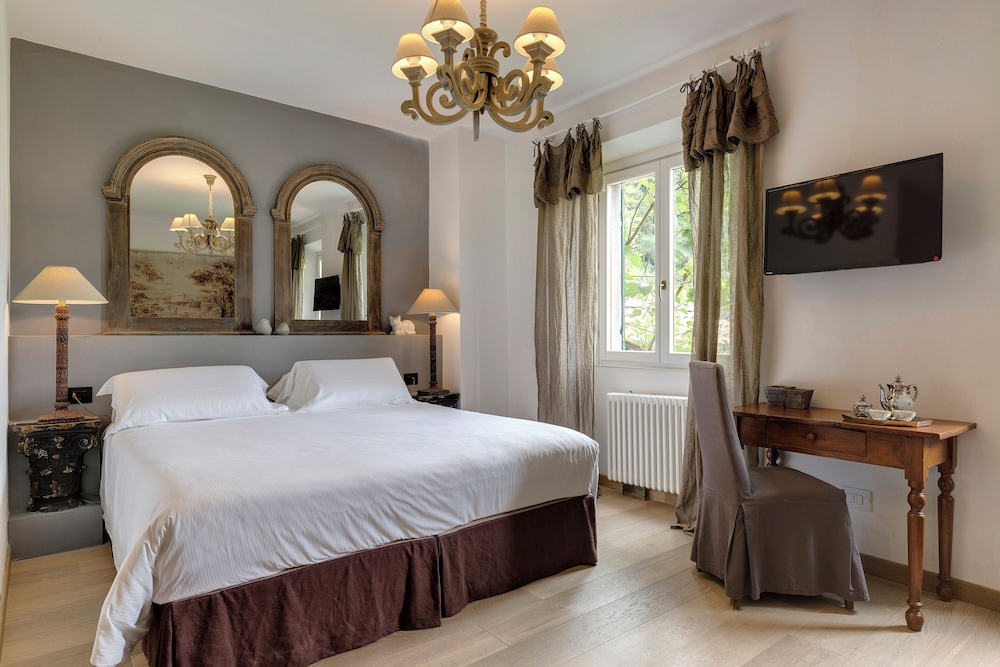 Entire Hilltop Villa With Private Pool In Palazzuolo Sul Senio