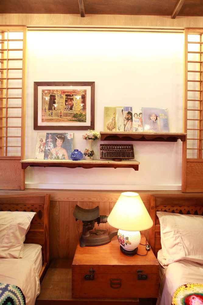 Bear Forest Retro B&B
