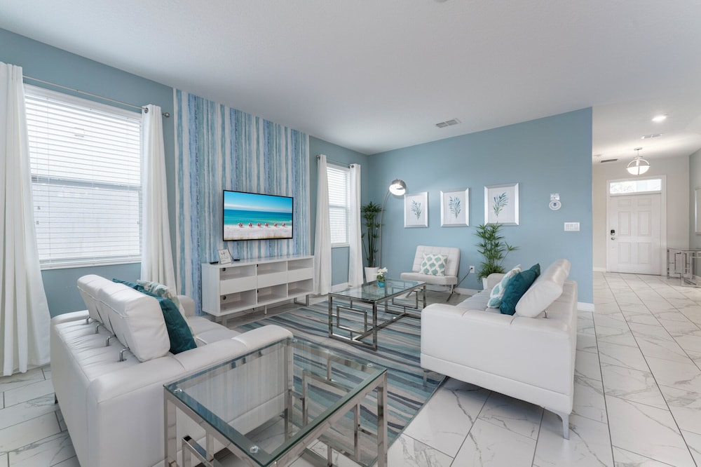 Magical 6BR Villa Pool Themed Room