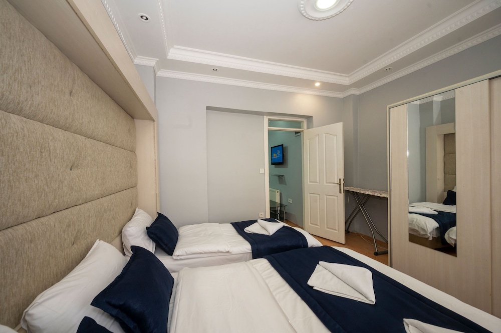 Taksim Suite II