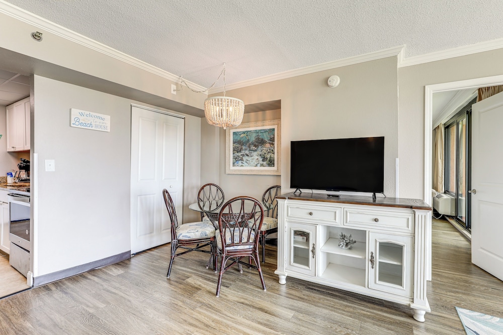 Balcony + Resort Perks: Myrtle Beach Escape