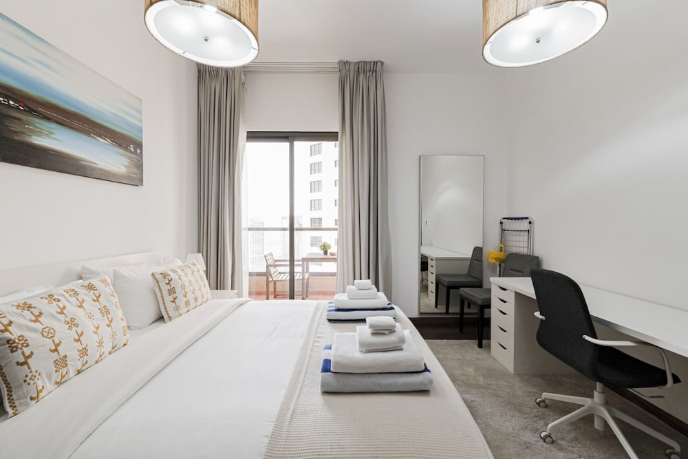 Short Stay Apartment Shams 1 Jumeirah Beach Residence 2 Bed Sleeps 6