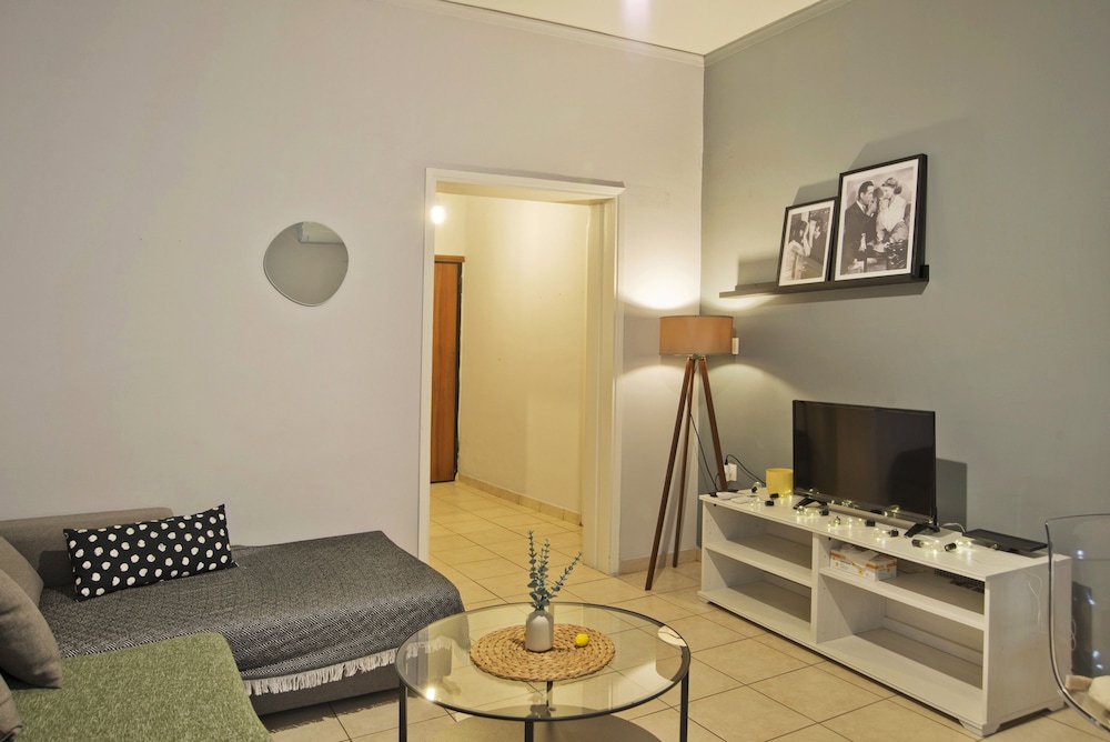 Homely Athens Apartment
