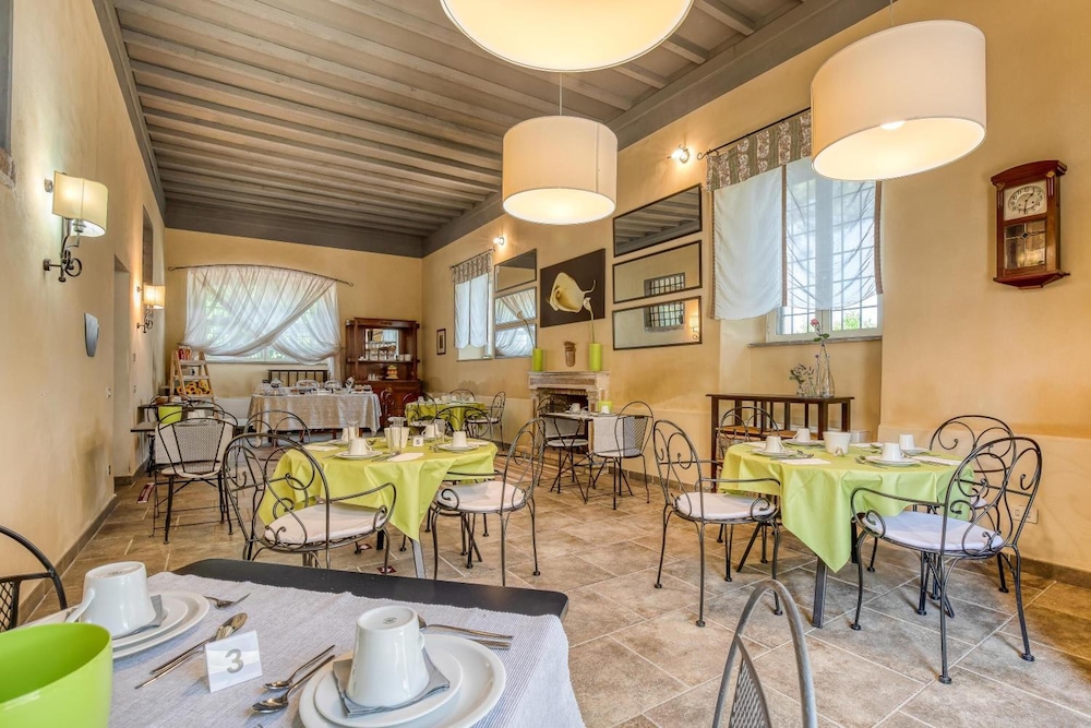 Relais Pian di Vico- Guest House view 2