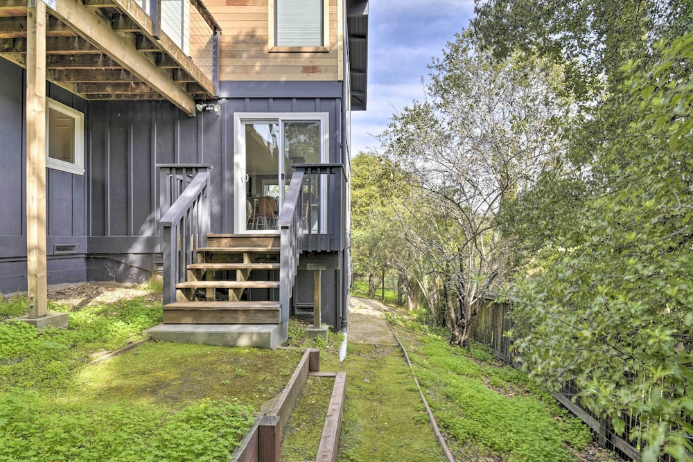 Designer Apartment < 1 Mile to Downtown San Rafael view 4