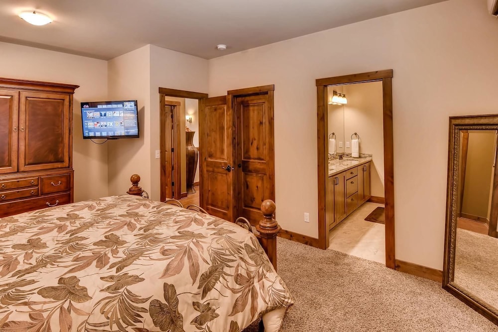 Lake Cabins Lodge