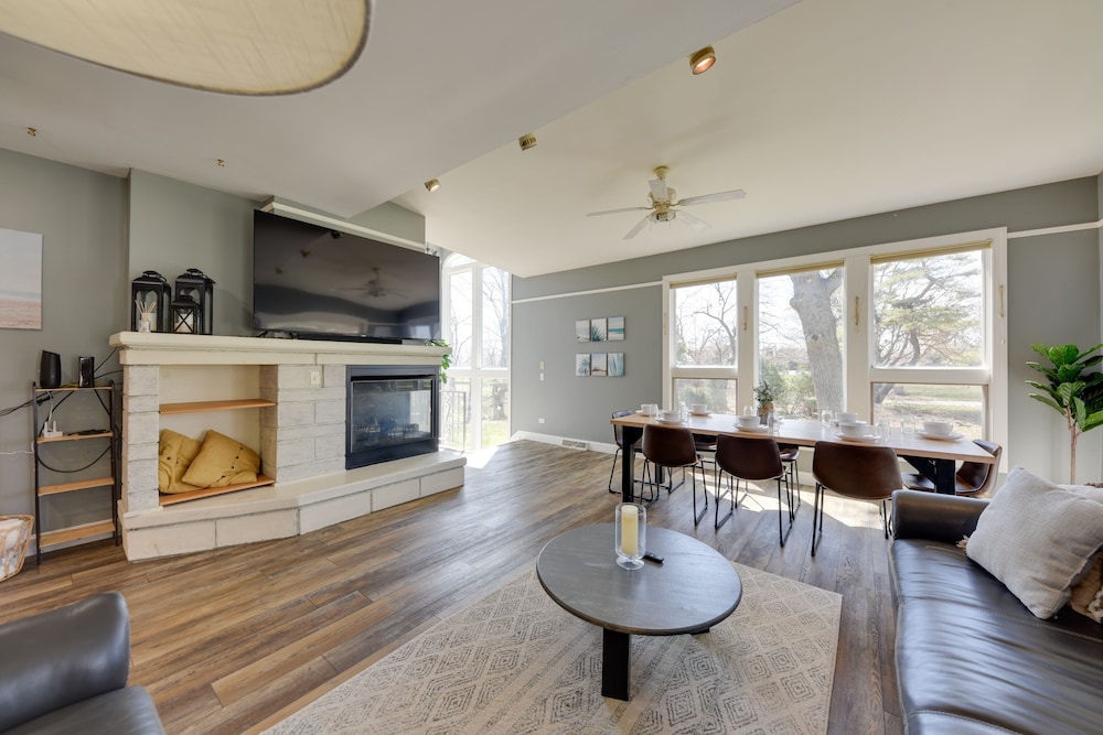 Lake Michigan Vacation Rental w/ Private Beach! - Property Image 5