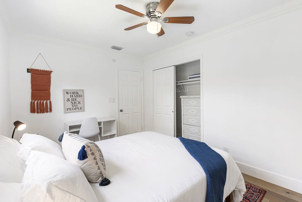 Bright and Spacious 2 BR Apartment