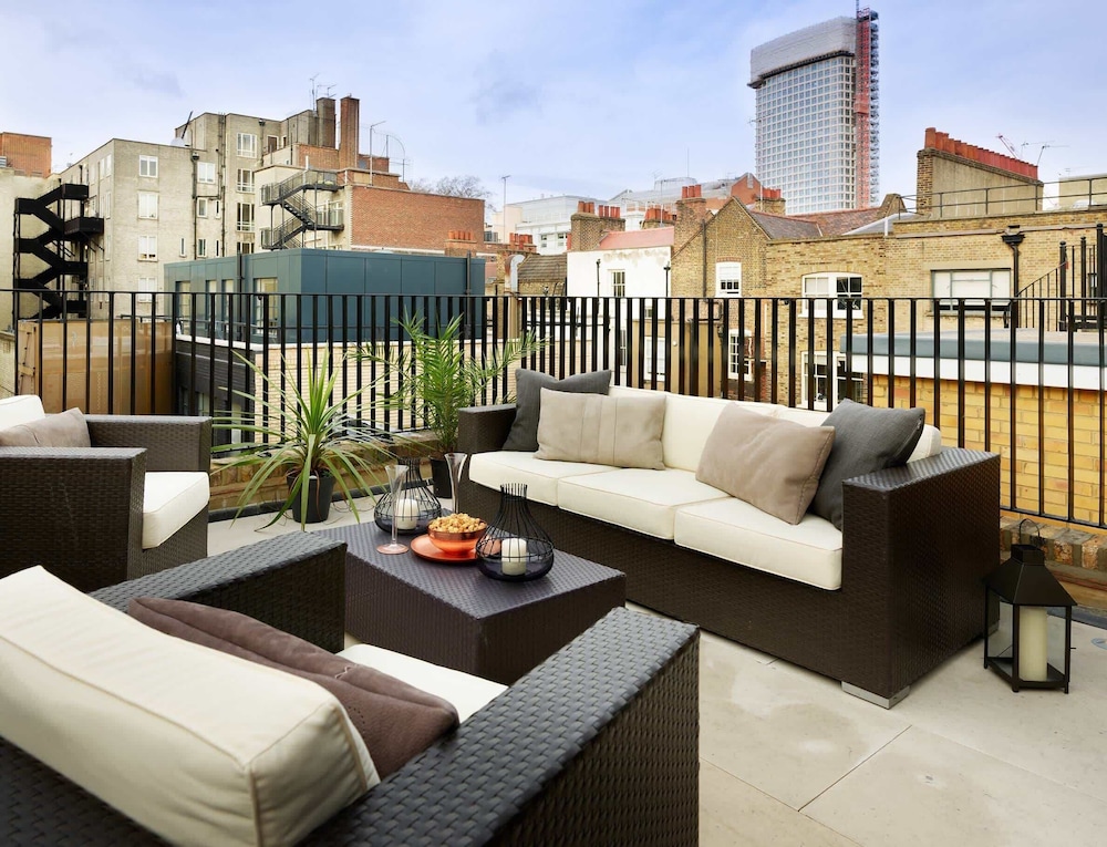 The Penthouse Pause - Soho - by Frankie Says