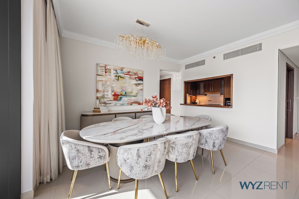 Prestigious 3.5 BR in Boulevard
