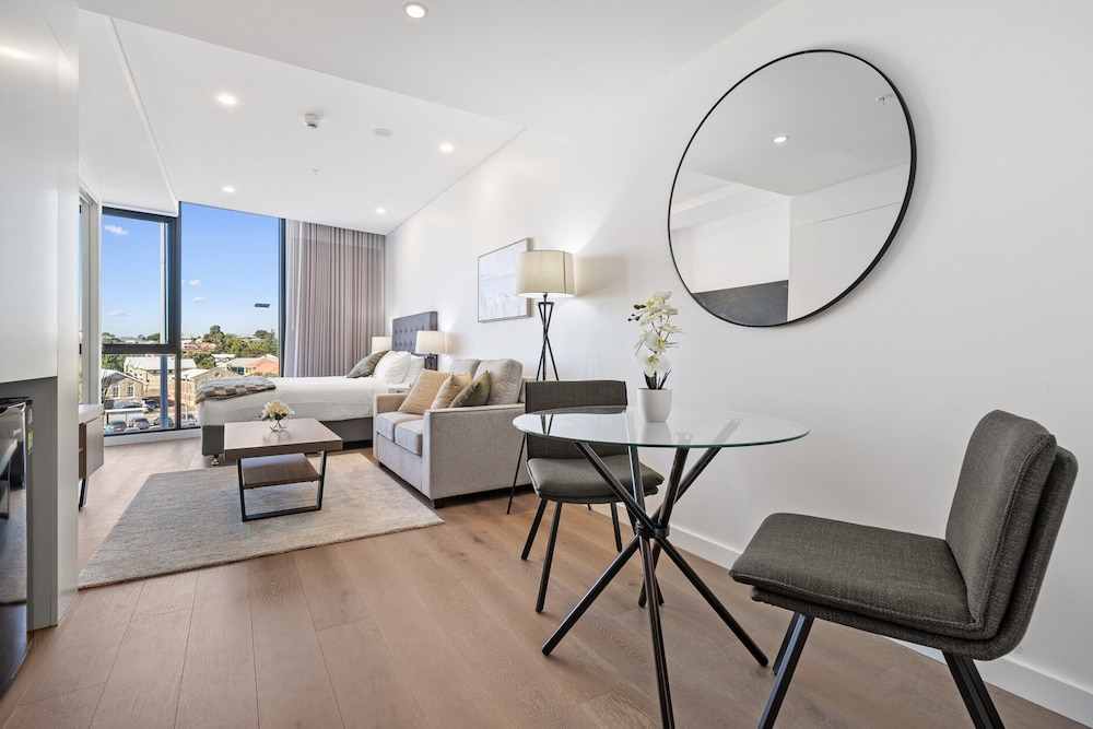 Bright Studio in Trendy North Fremantle