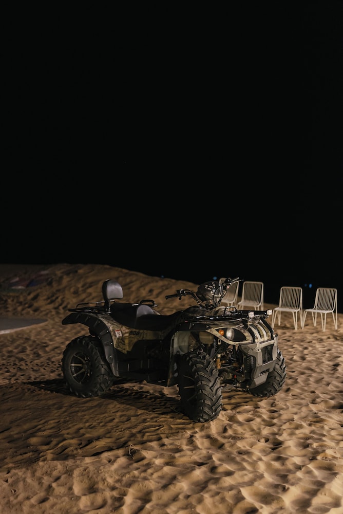 Golden Sands Desert Camp and Resort