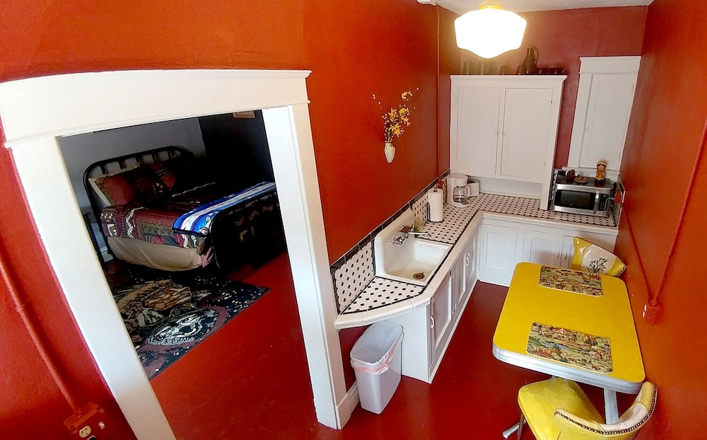 Historic Whiting Hotel Suites - Property Image 68