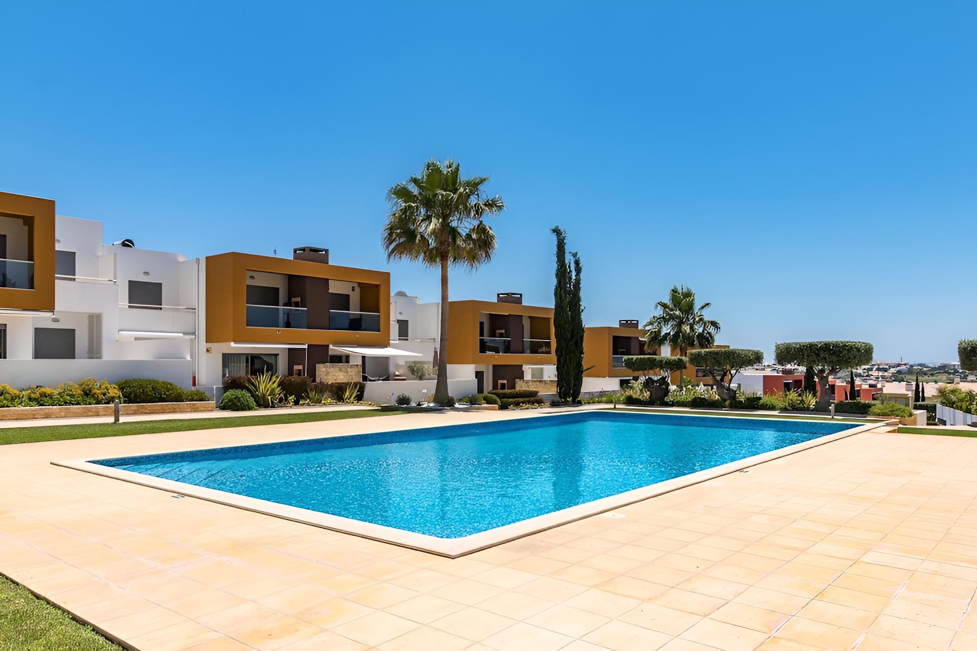 Tara Wright in Albufeira view 3