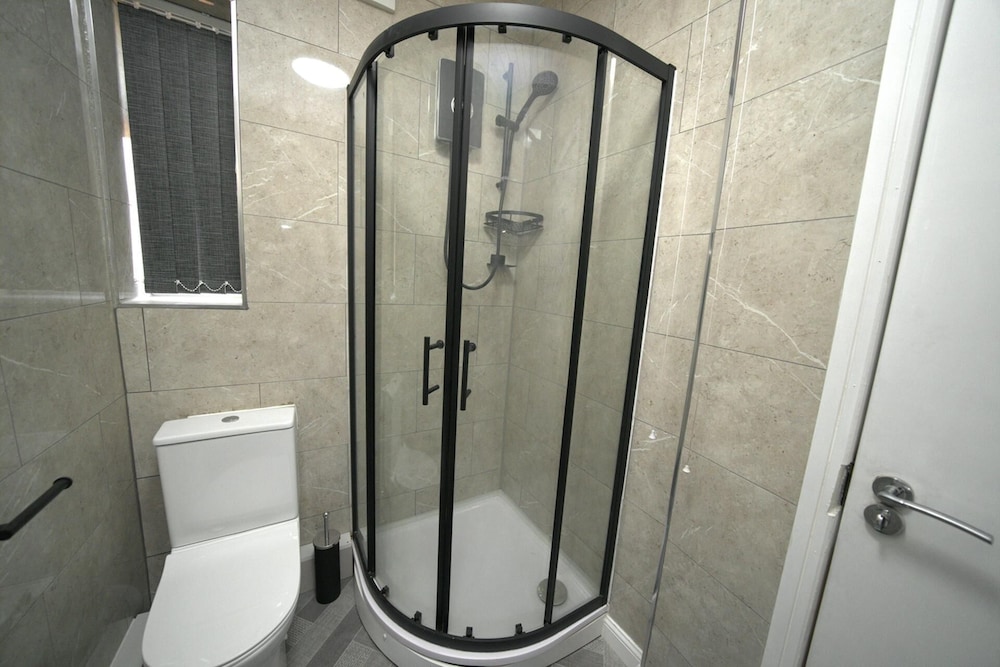 Telford Tranquility Apartment Flat 3 for 4 Guests