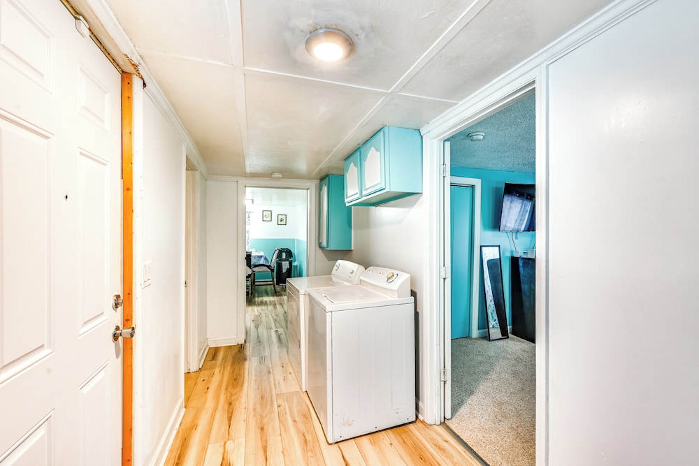 1 Mi to Stadium: Home w/ Porch in Greenville!