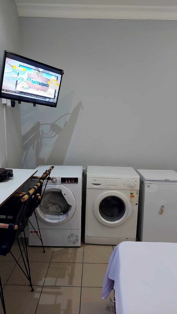 Green Bird Süit - Image 62