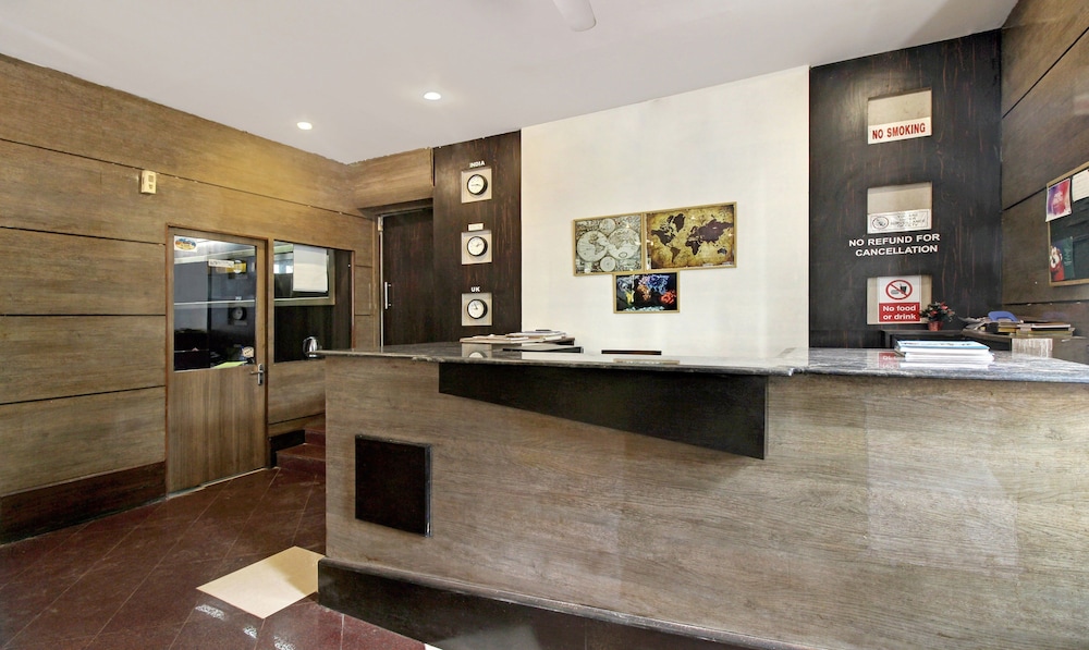 Lobby & Reception