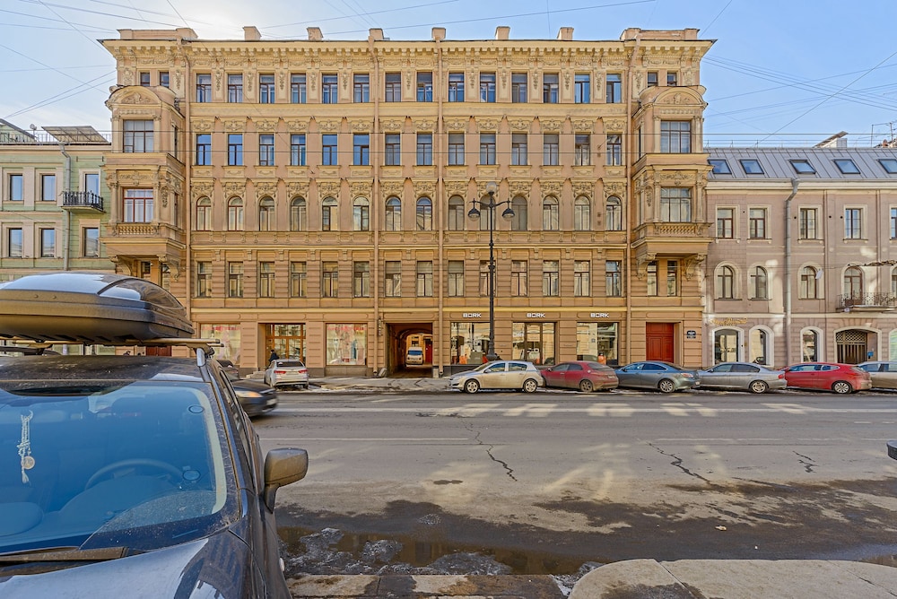 RentalSPb old city on Nevsky