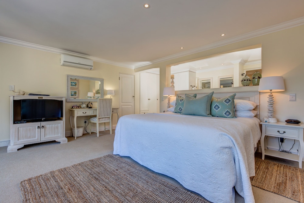 Amanzi Island Boutique Hotel