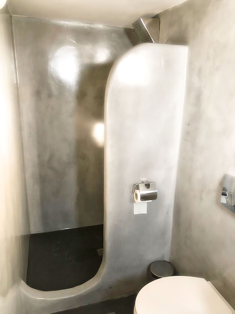 The Luna Suites
