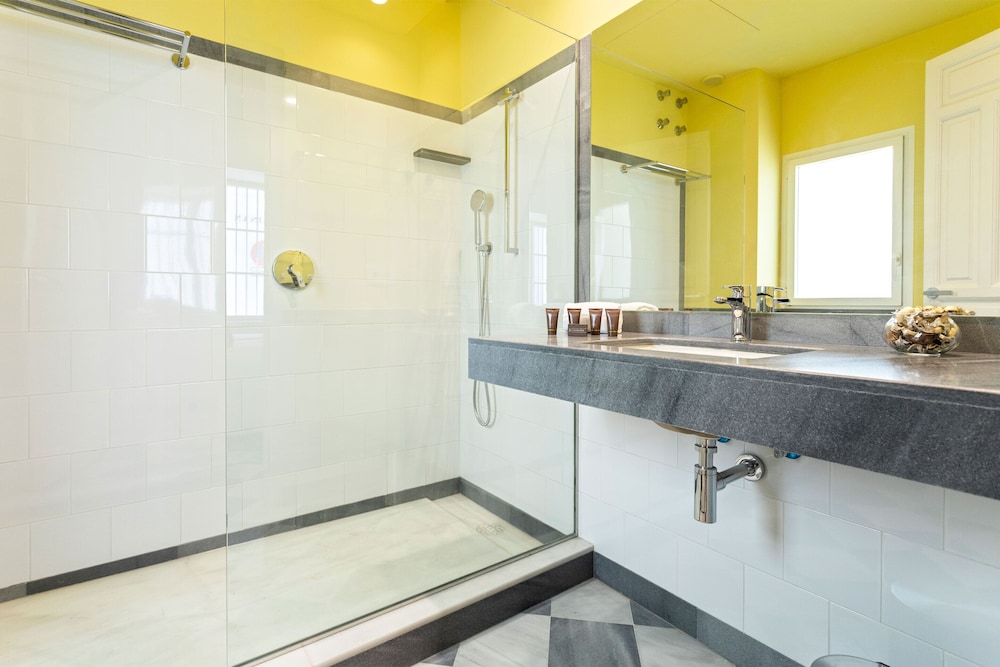 Beautiful Apart in City Center San Laureano III