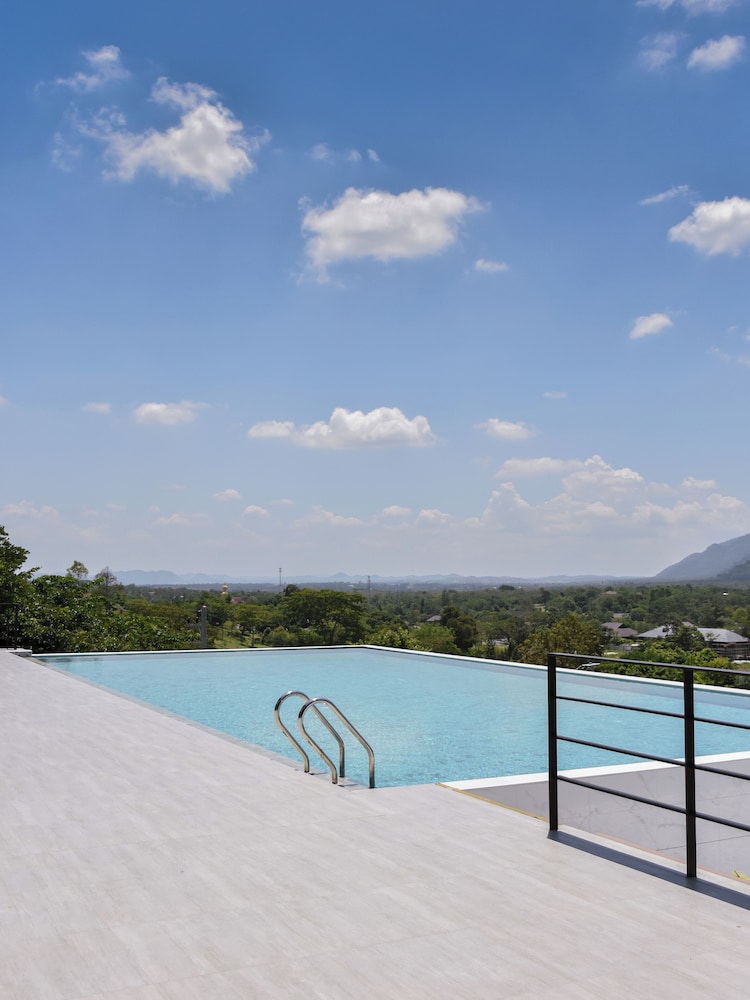 Monlada Khaoyai