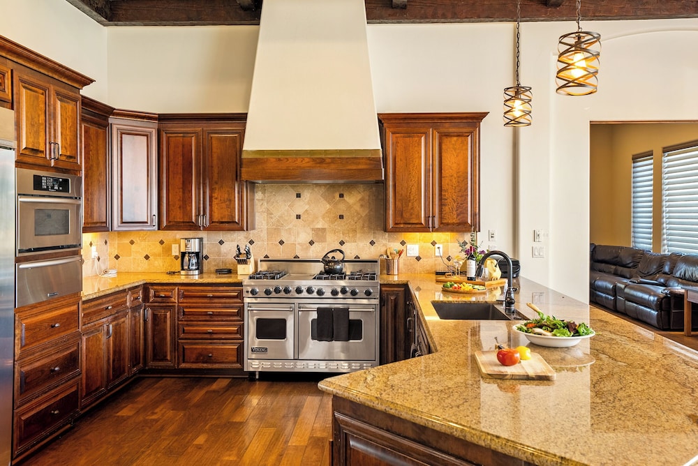 Frontier Farmhouse