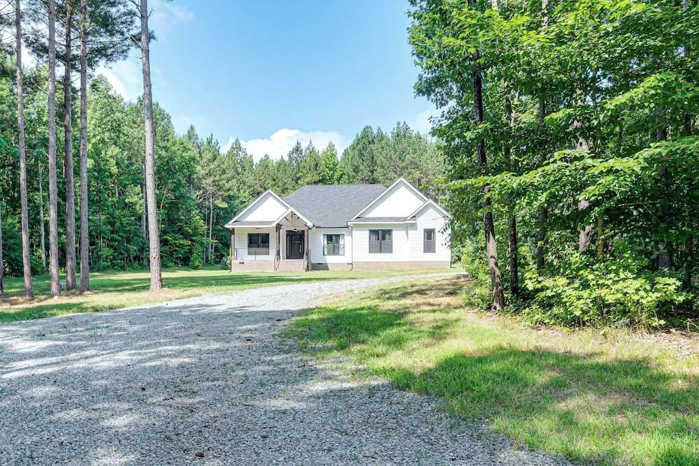 Secluded 18-acre Retreat in Staley w/ Game Room