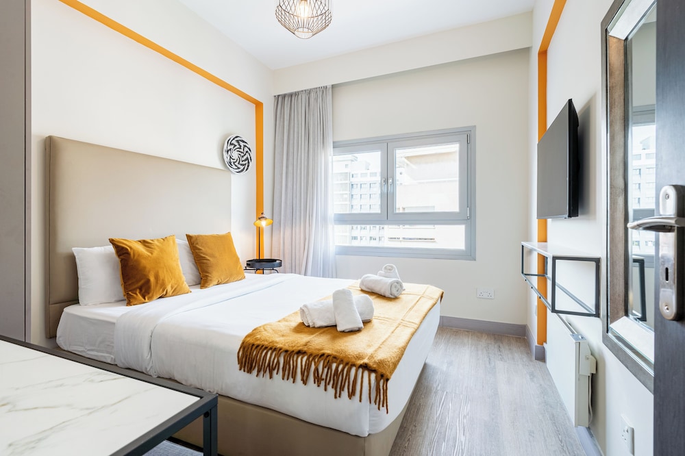 Local Host Living - Signature Apartments in Nicosia